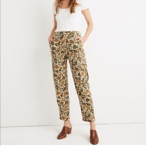 NWT Madewell High-Rise Cargo Pants in Camo size 29